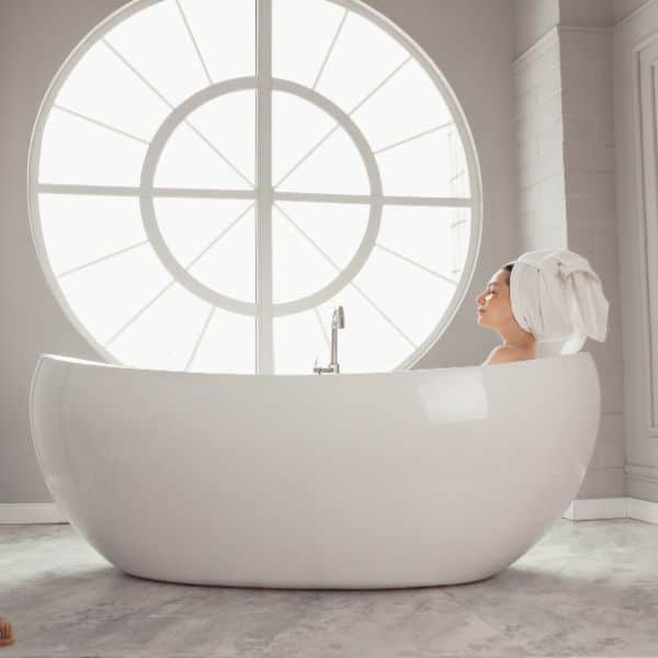 elegant bathtub